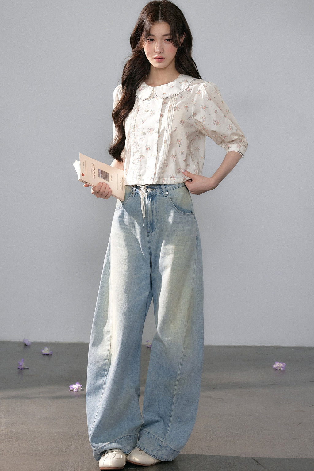 Wide-Leg Straight Jeans