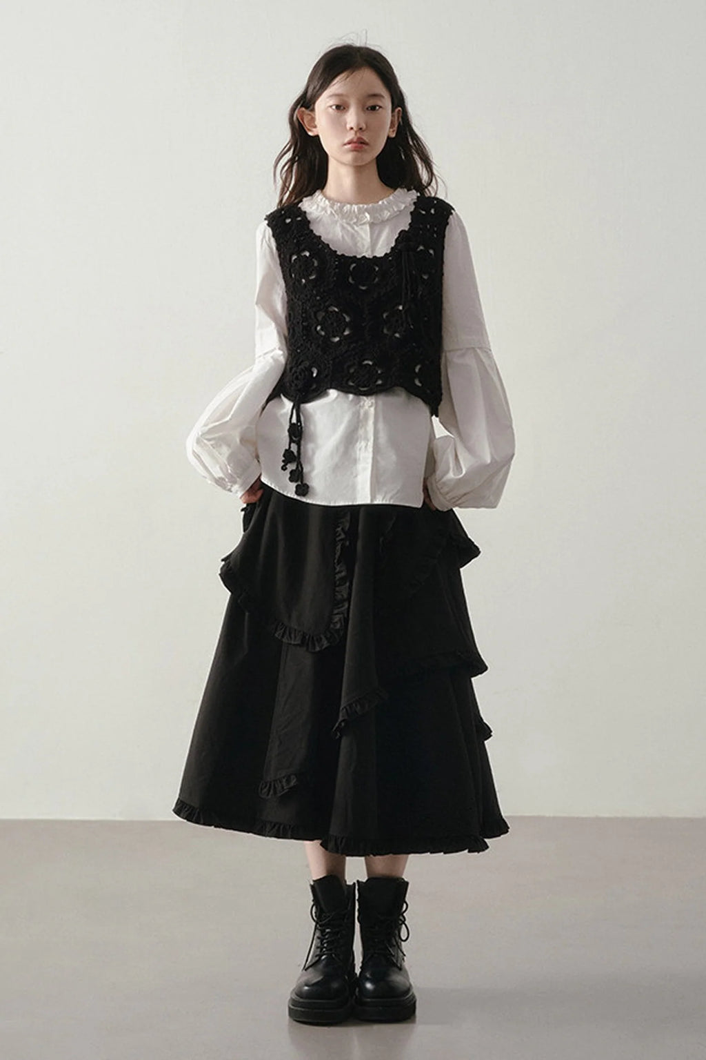 Original Design Gentle Floral Knitted Vest