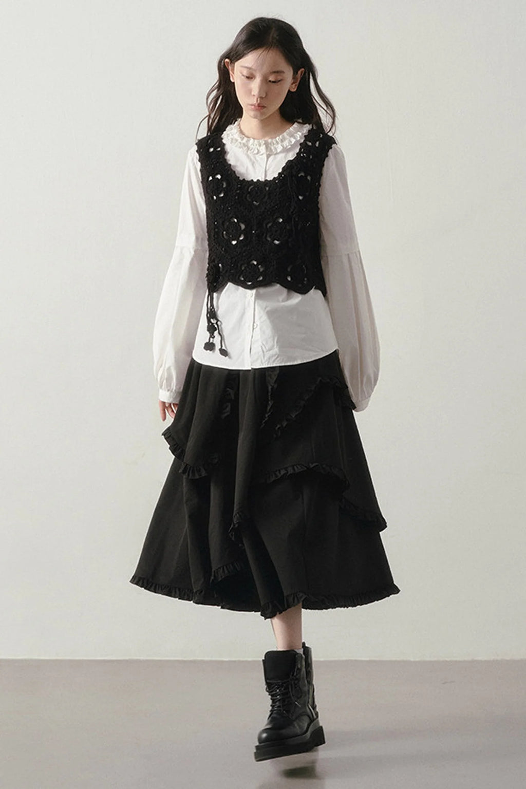 Original Design Gentle Floral Knitted Vest