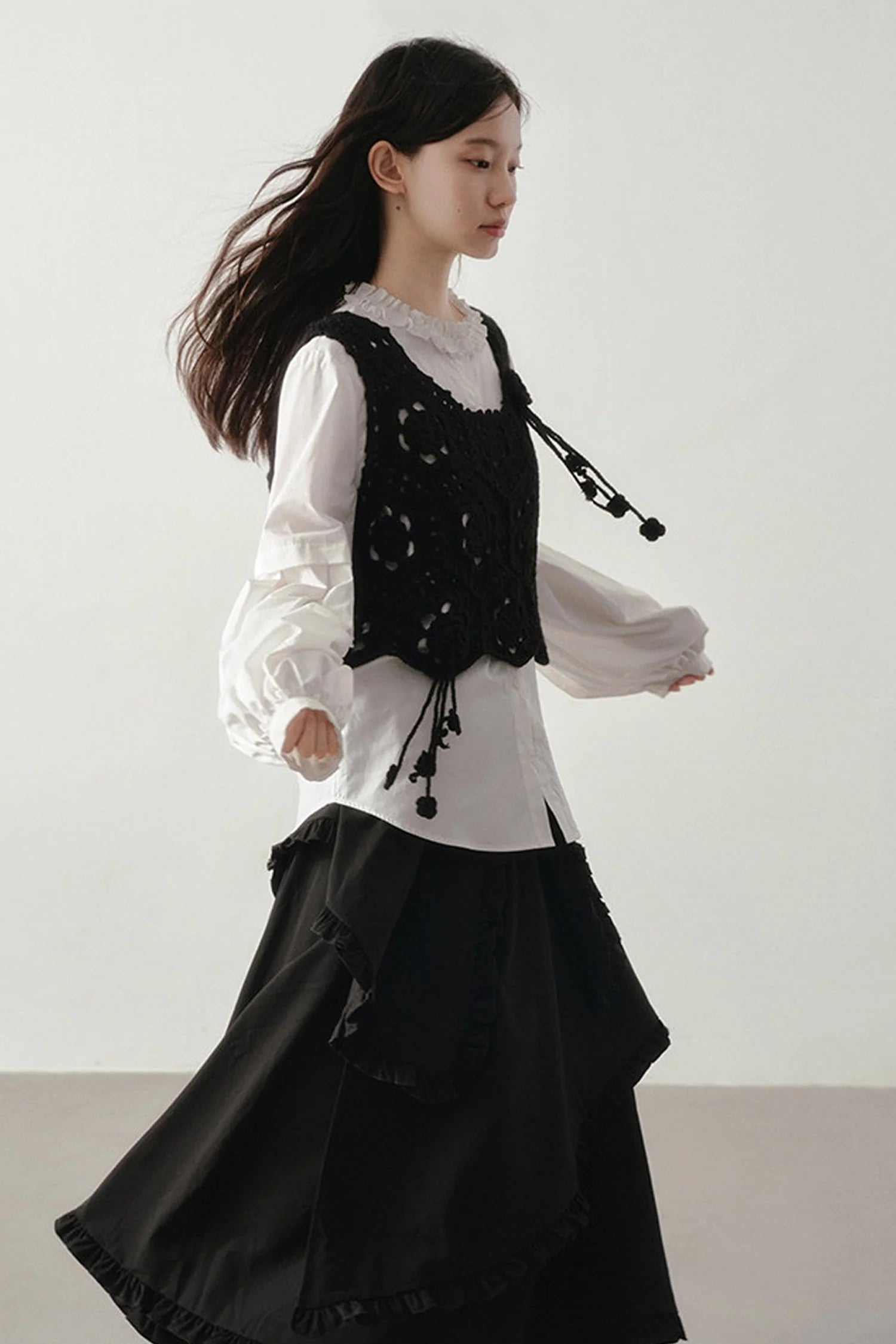 Original Design Gentle Floral Knitted Vest