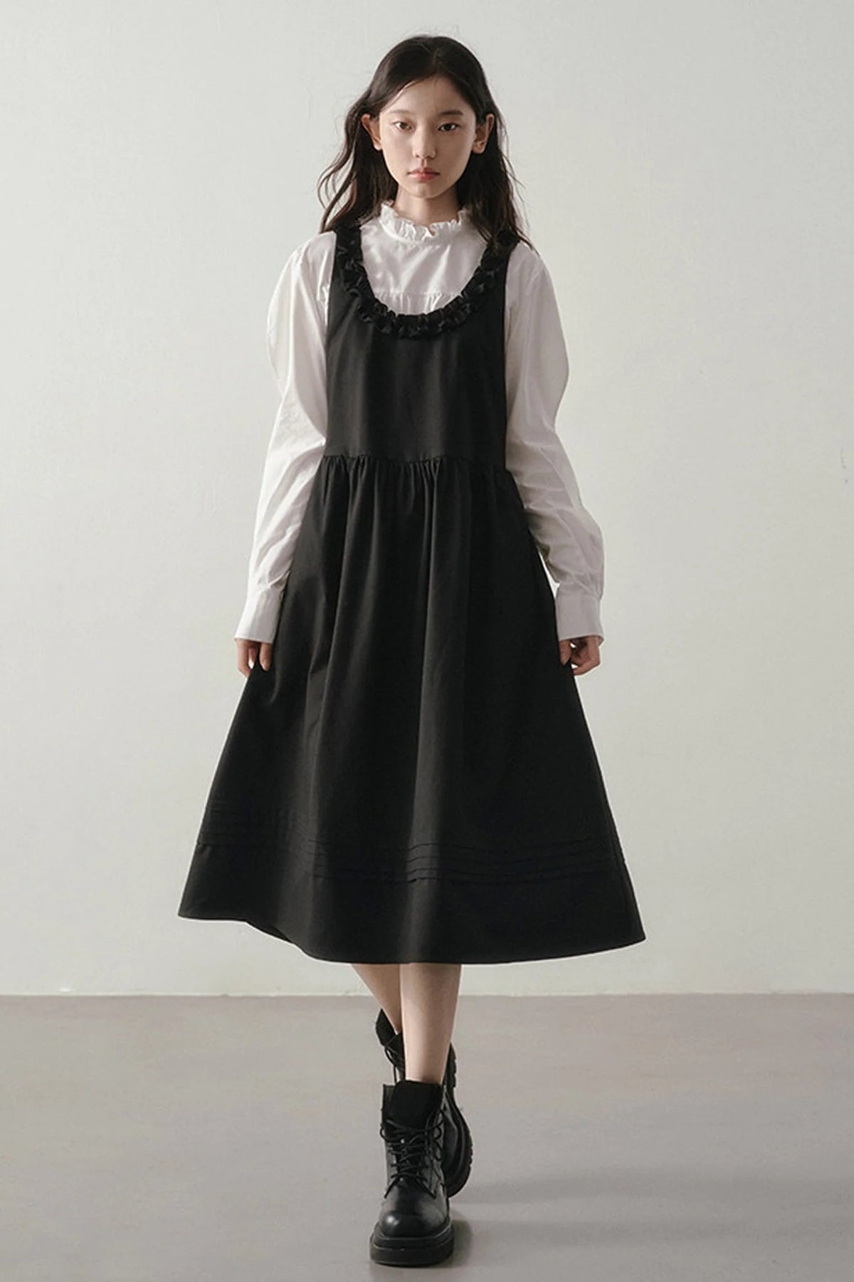 Ruffle Collar Puff Sleeve Blouse
