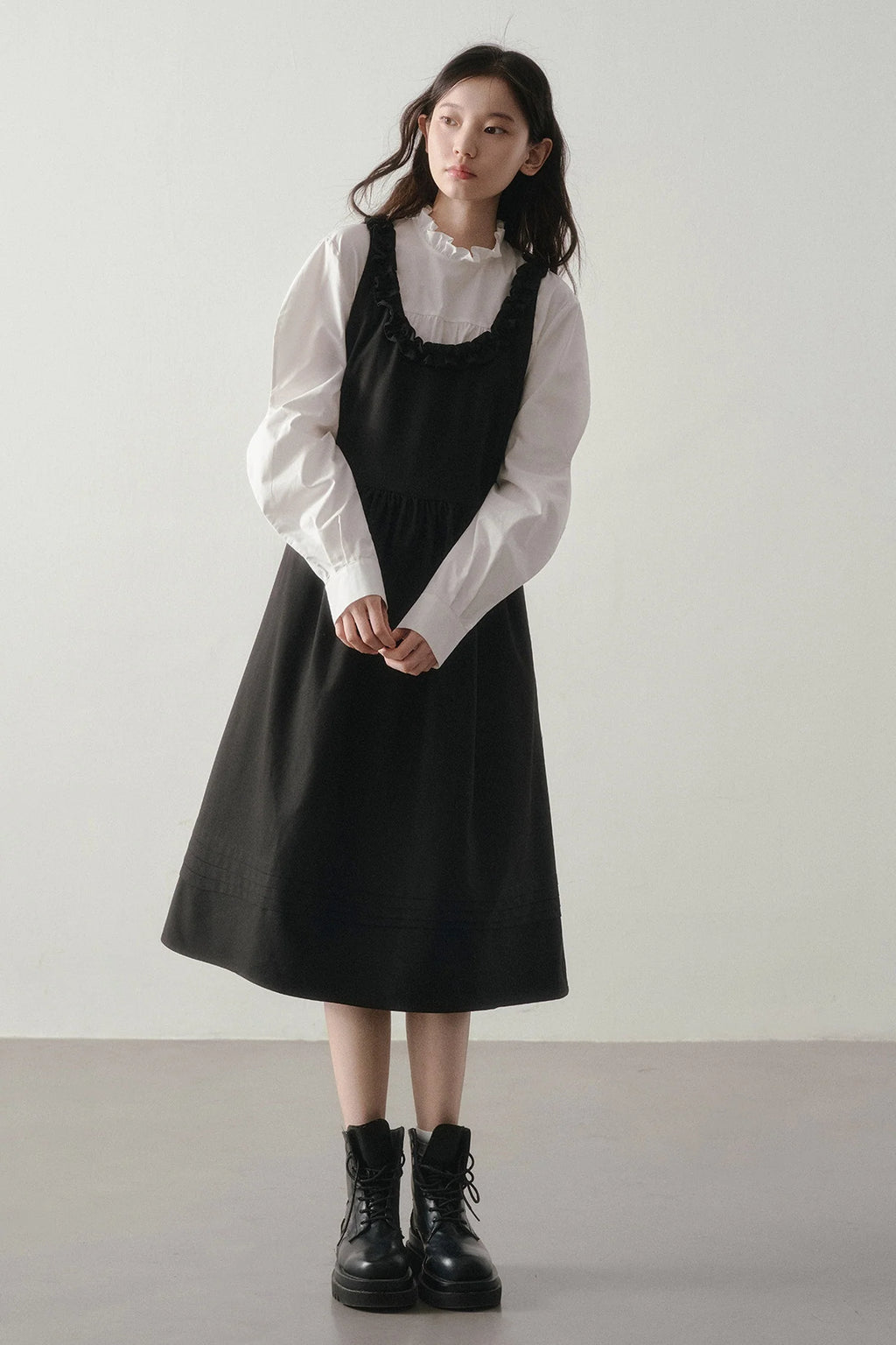 Ruffle Collar Puff Sleeve Blouse