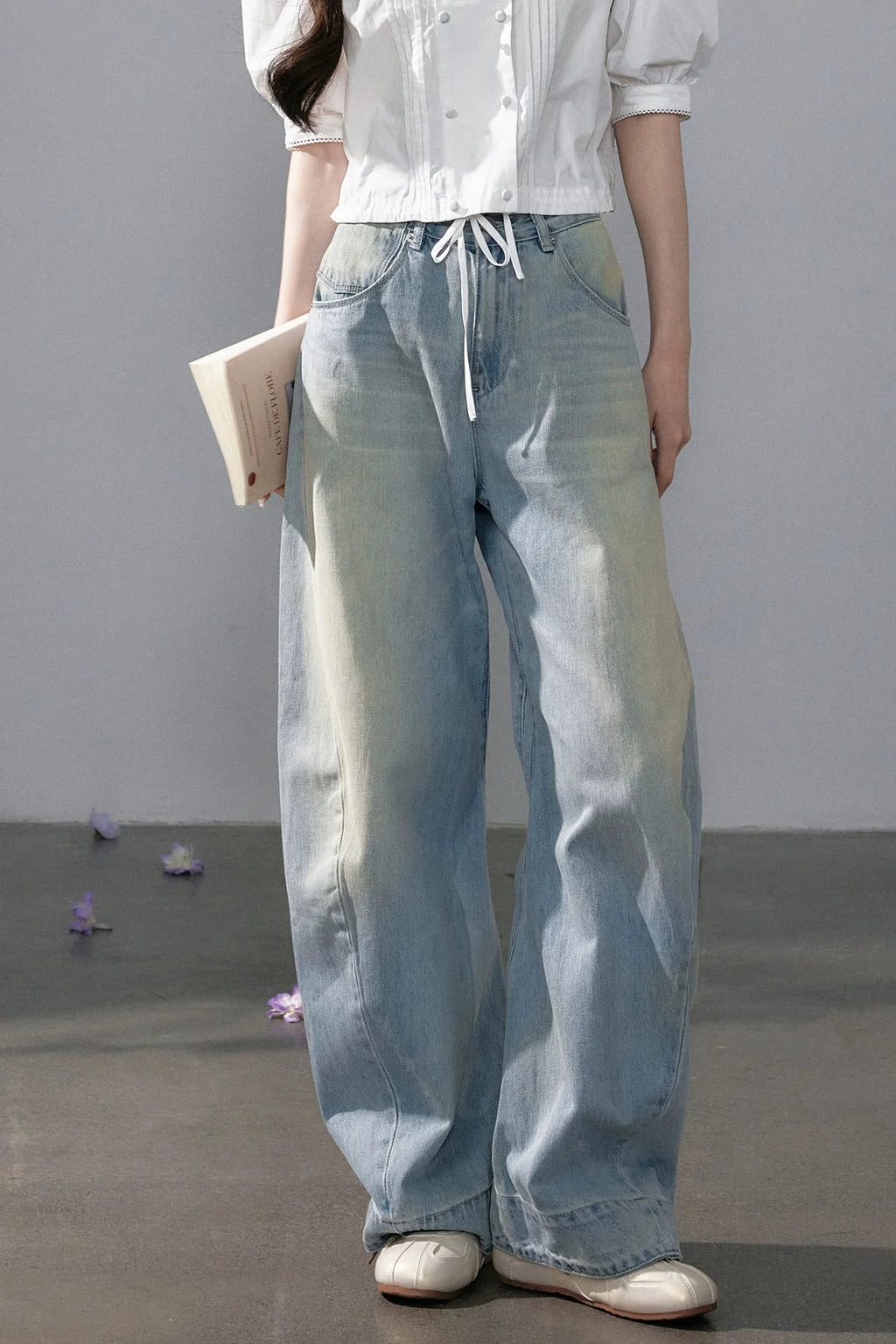 Wide-Leg Straight Jeans