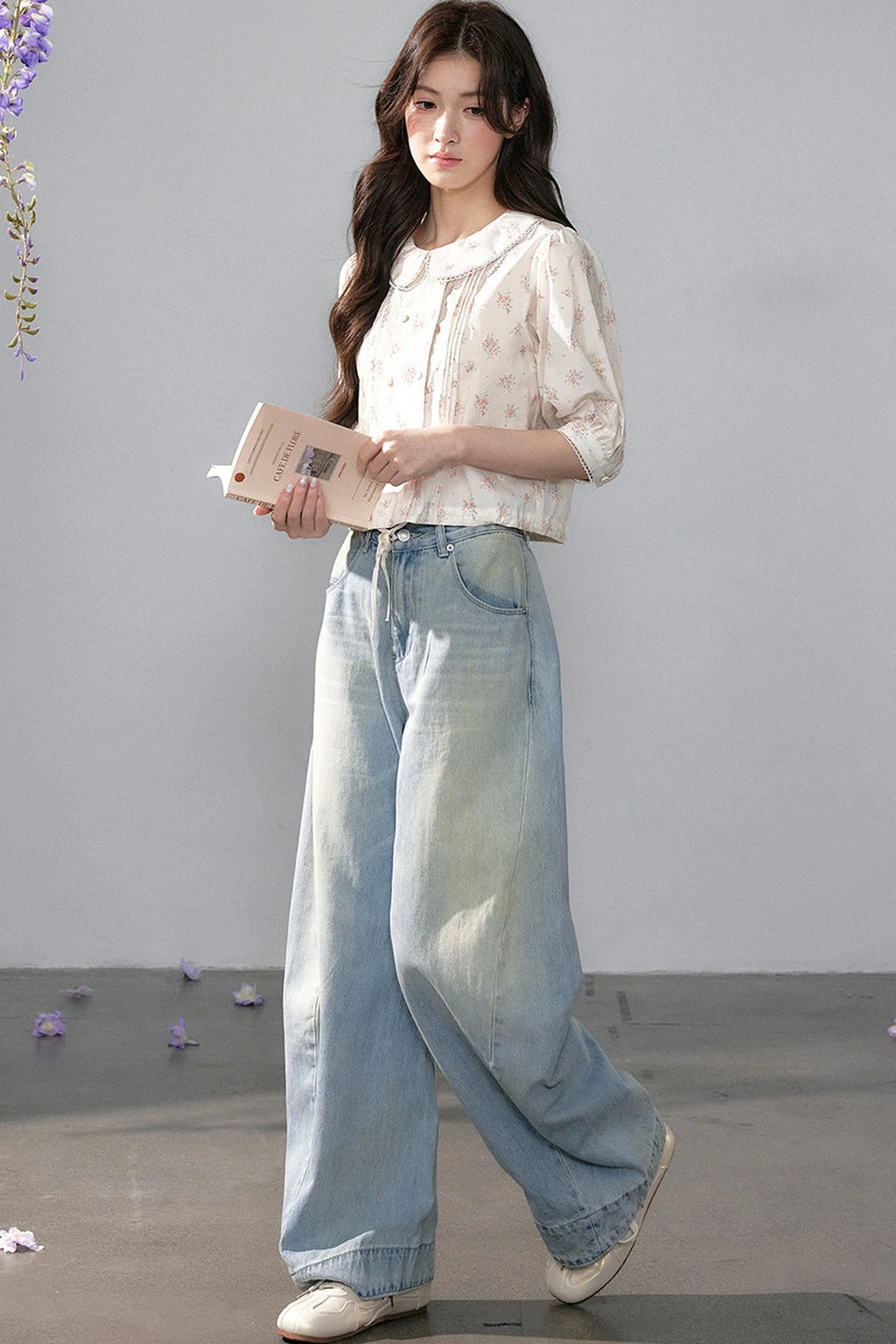 Wide-Leg Straight Jeans
