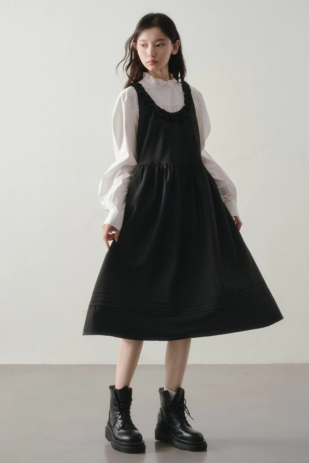 Ruffle Collar Puff Sleeve Blouse