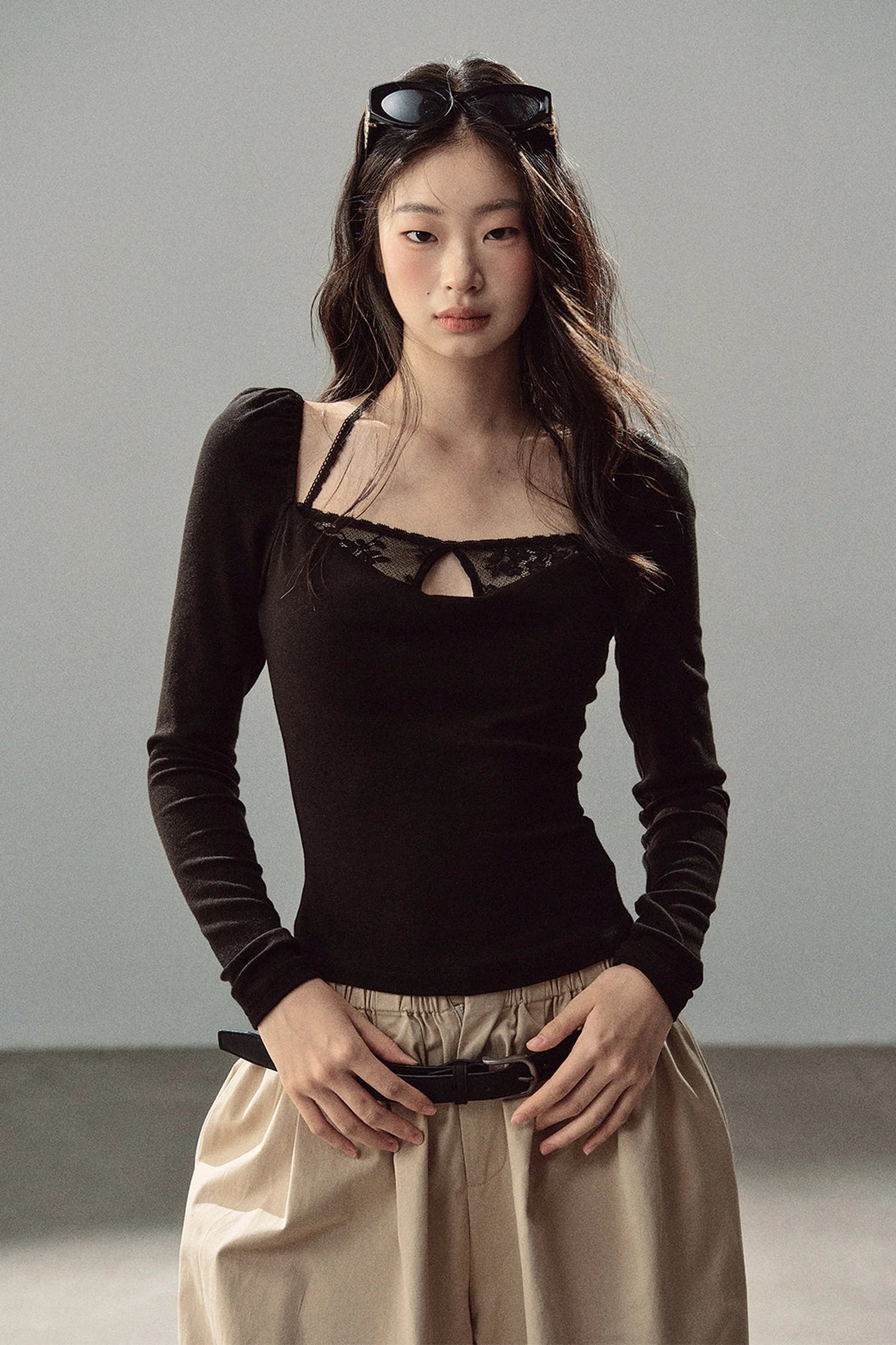 Layered-Look Long-Sleeve Halter Lace T-Shirt