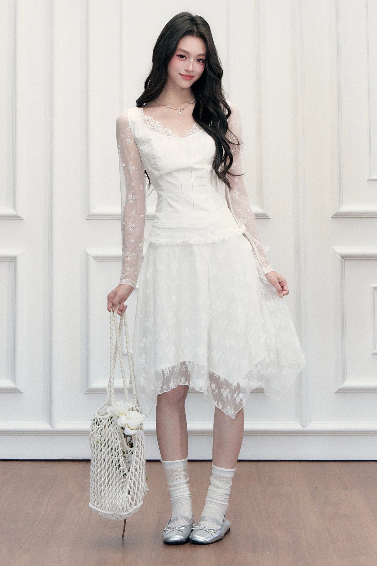 V-Neck Waist-Cinching T-Shirt and Skirt Set-Up