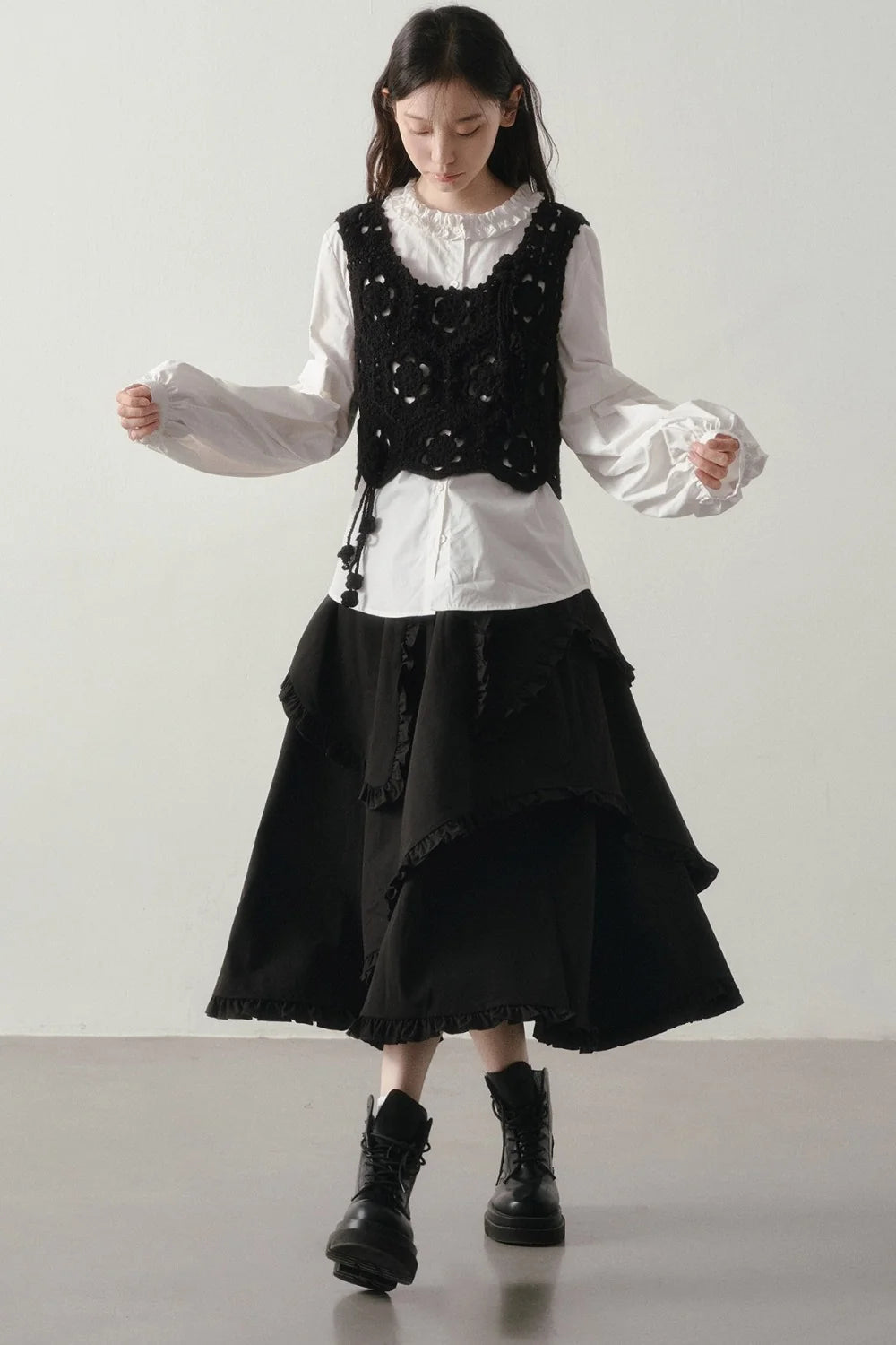 Original Design Gentle Floral Knitted Vest
