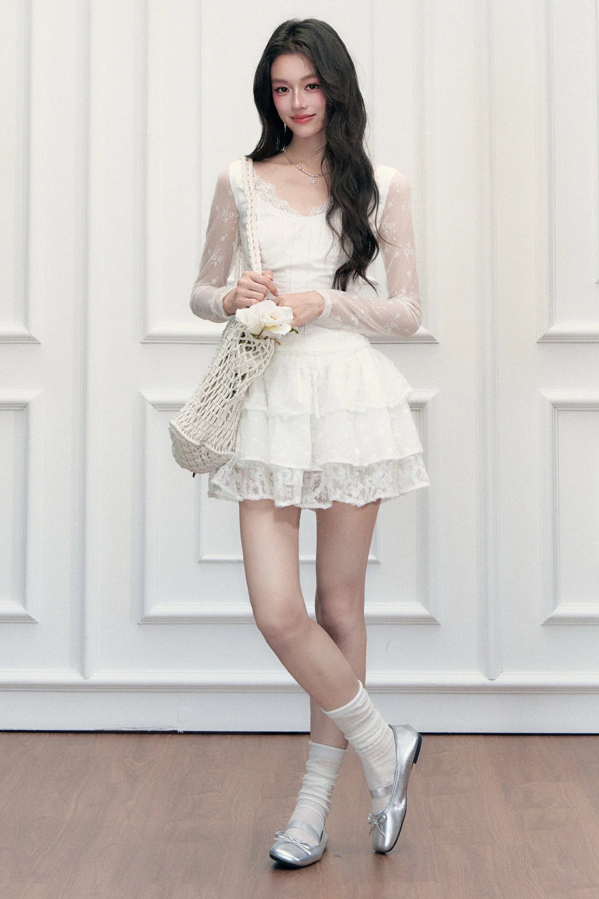 V-Neck Waist-Cinching T-Shirt and Skirt Set-Up