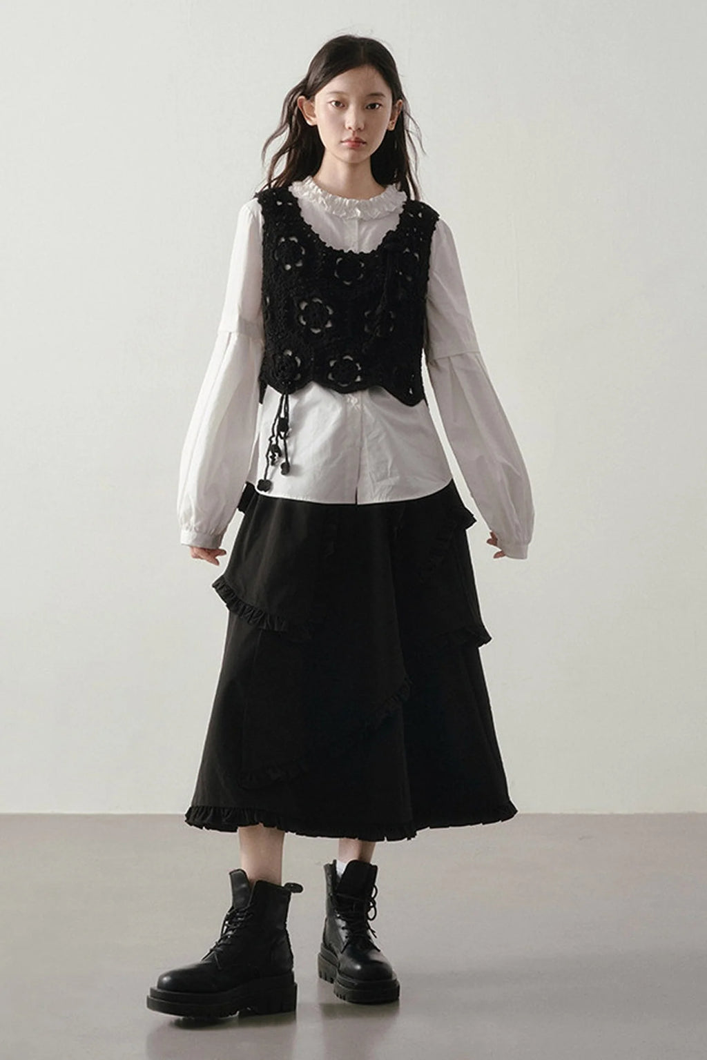 Original Design Gentle Floral Knitted Vest