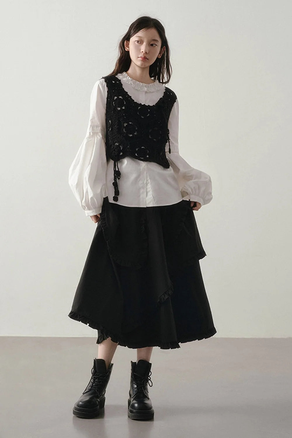 Original Design Gentle Floral Knitted Vest