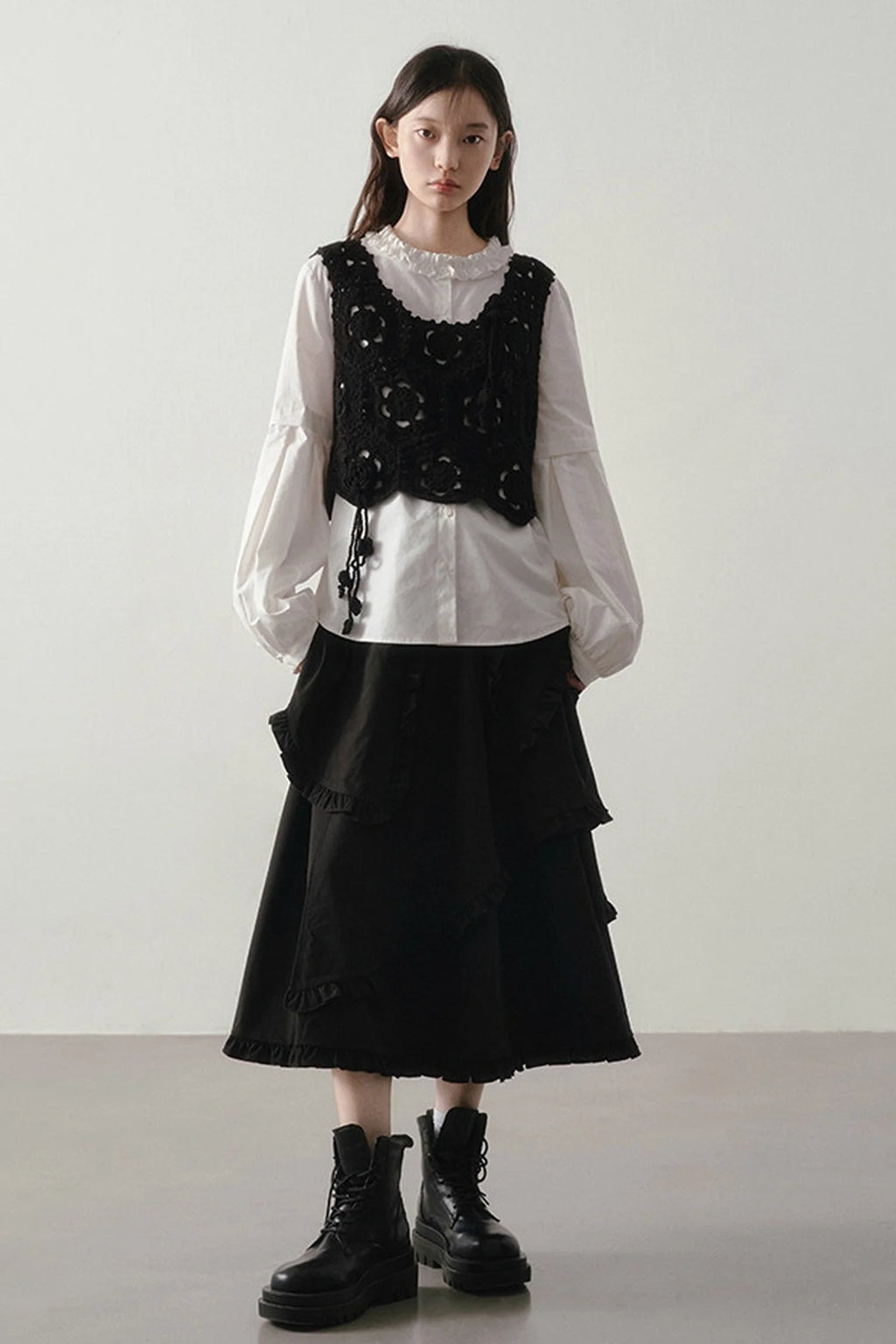 Original Design Gentle Floral Knitted Vest